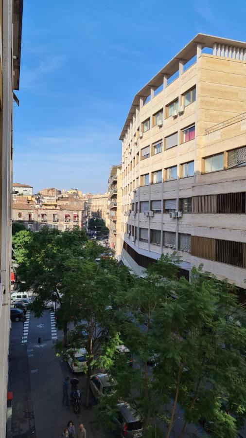 Lallarohouse Aeroporto di Catania Fontana Rossa Esterno foto